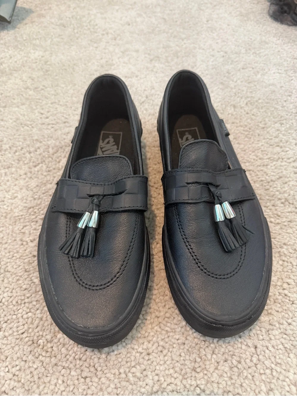 Vans Men’s Black Leather Tassel Loafers lug sole. Mens 7.0 Women’s 8.5.